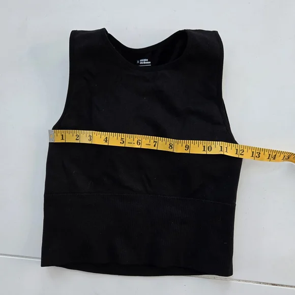 Women's Black leggings and cropped shirt size small - Picture 8 of 11